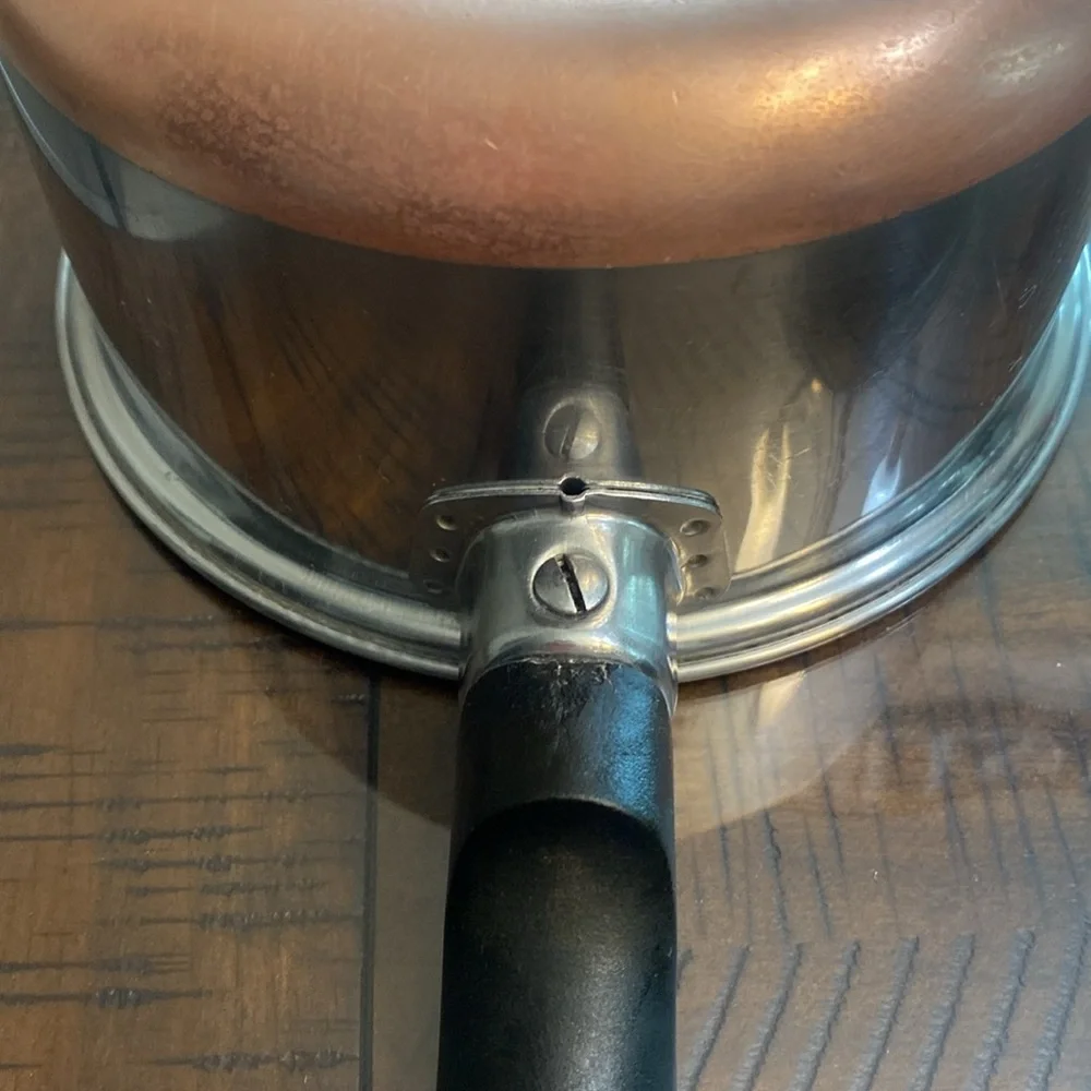Ekcoware stainless steel pan with lid copper bottom